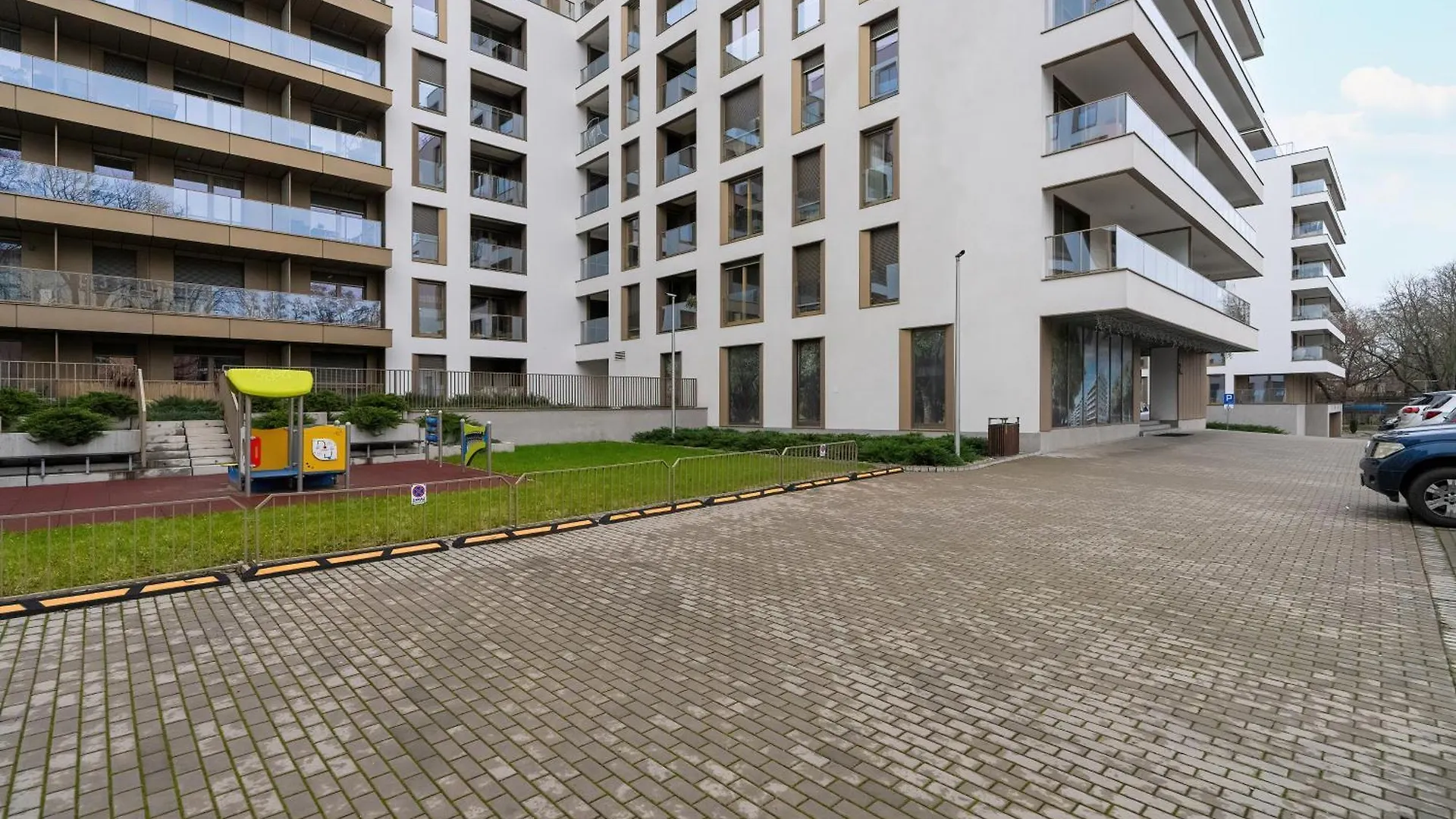 City Center Apartments With Gym & Free Garage Poznan By Noclegi Renters Poland